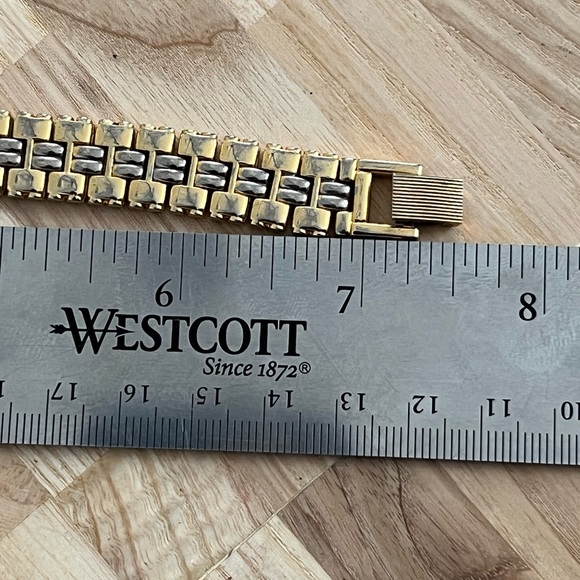 Galaxie by Elgin Diamond Ladies Watch Vintage Gold Tone Bracelet and Dial - Picture 11 of 11